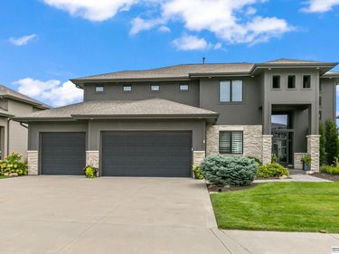 1619 S 208th Street, Elkhorn, NE 68022