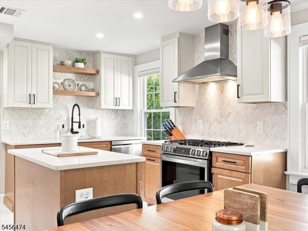 11 Reading Ter, Fair Lawn, NJ 07410