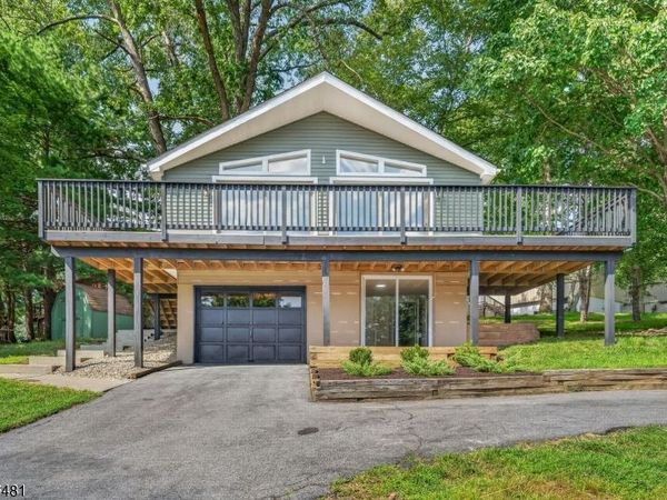 3 Pleasant Rd, High Bridge, NJ 08829