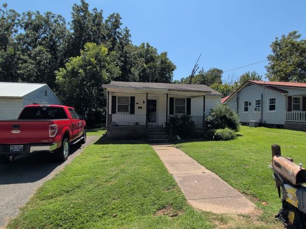 1023 E Woodrow St , Milan, TN 38358