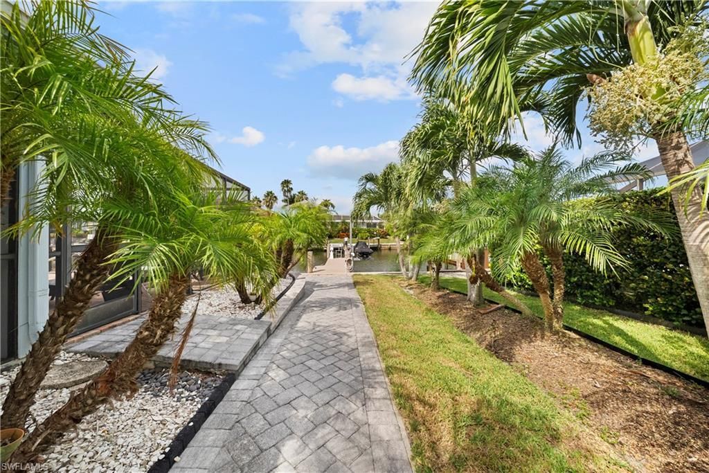 212 Angler Ct , Marco Island, FL 34145 Photo