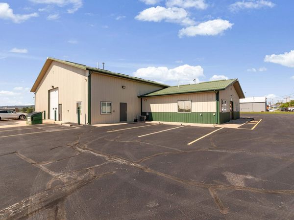 1711 Centre Street, Rapid City, SD 57703