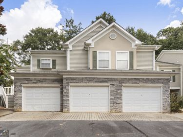 707 Las Brasis Court, Peachtree City, GA 30269