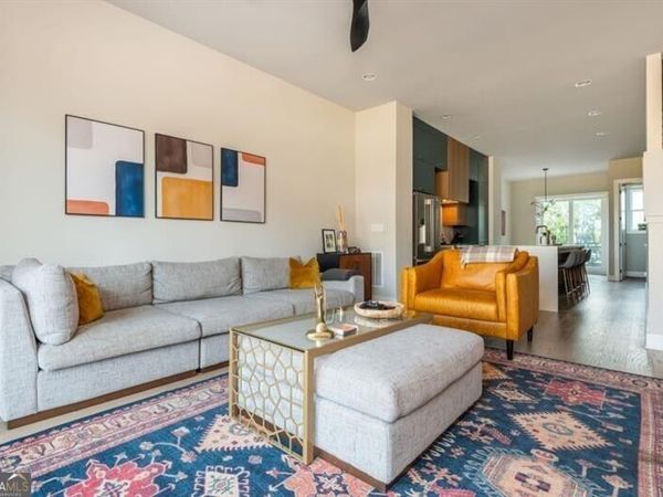 699 Vidalia Lane NW, Atlanta, GA 30318