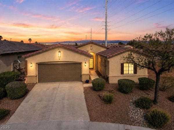 6004 Stanton Summit Drive, North Las Vegas, NV 89081