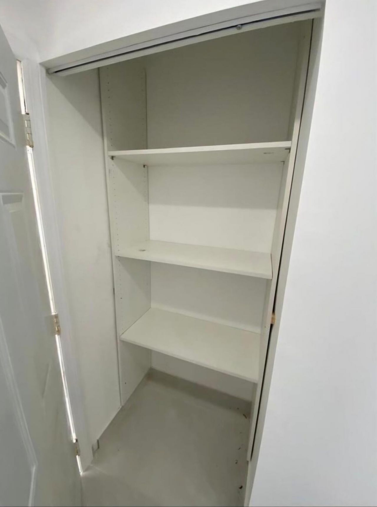 2600 NW 49th Avenue, Unit 112, Lauderdale Lakes, FL 33313 Photo