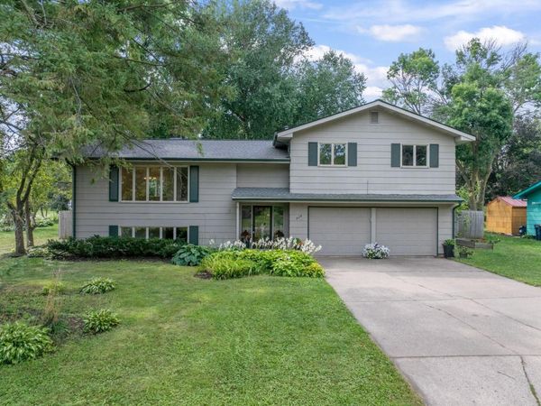 828 Fremont Street E, Northfield, MN 55057