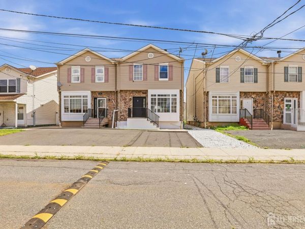 8 Somerset Street , Carteret, NJ 07008