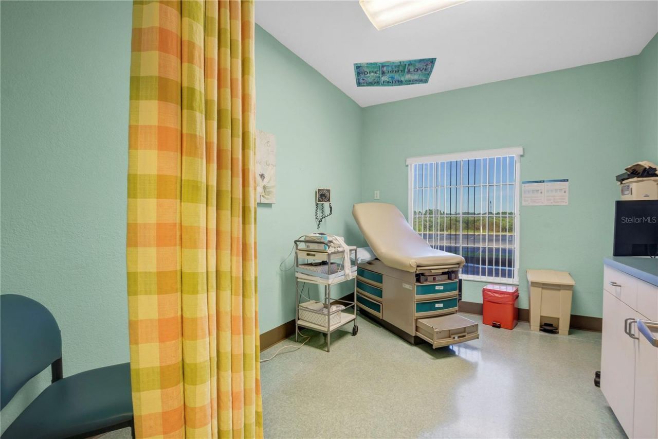2221 North Boulevard W, Davenport, FL 33837 Photo
