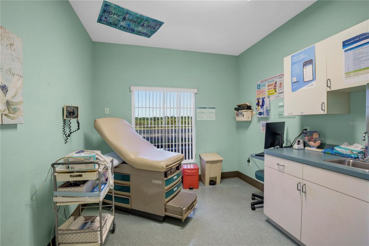 2221 North Boulevard W, Davenport, FL 33837 Photo