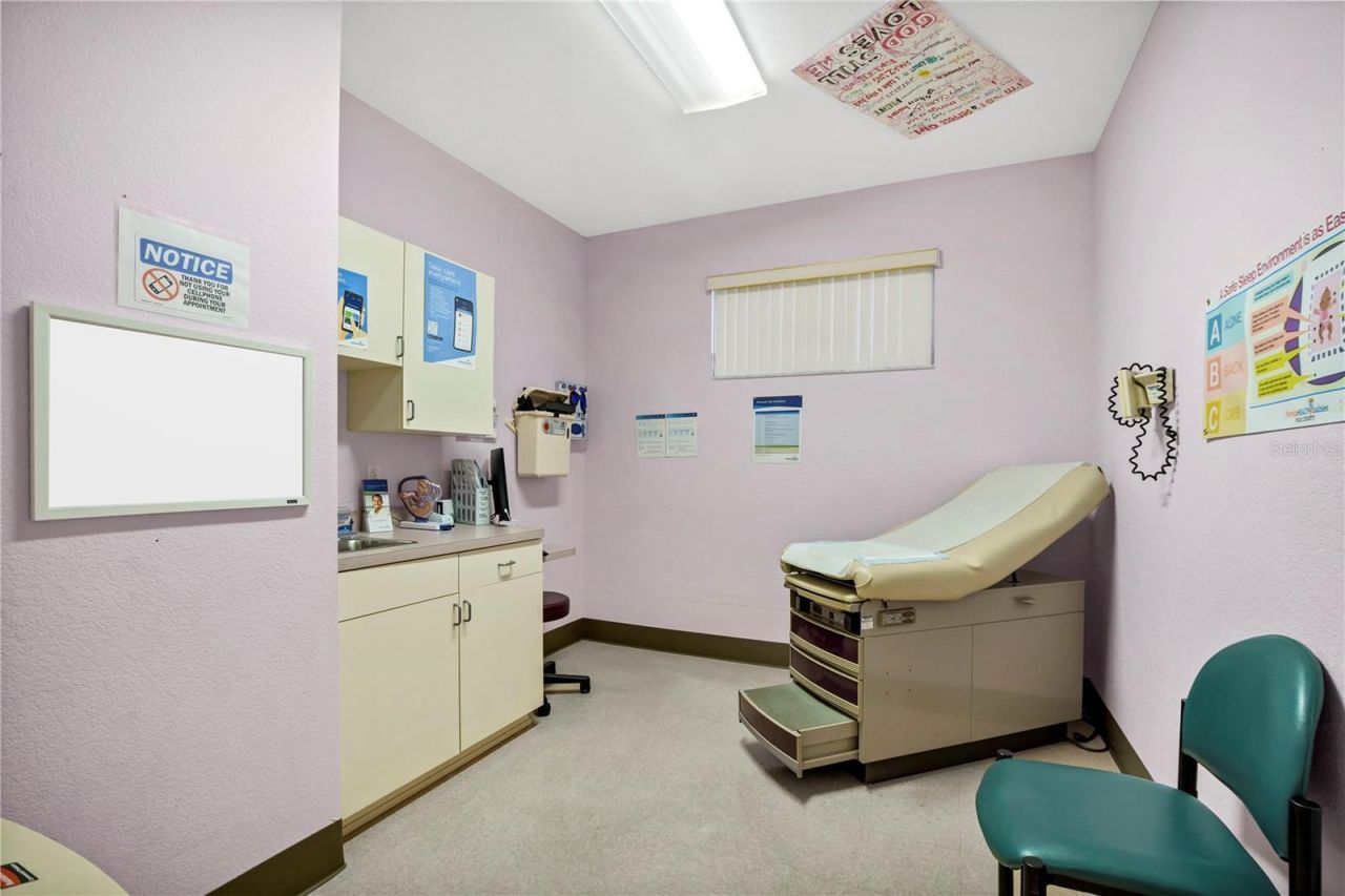 2221 North Boulevard W, Davenport, FL 33837 Photo