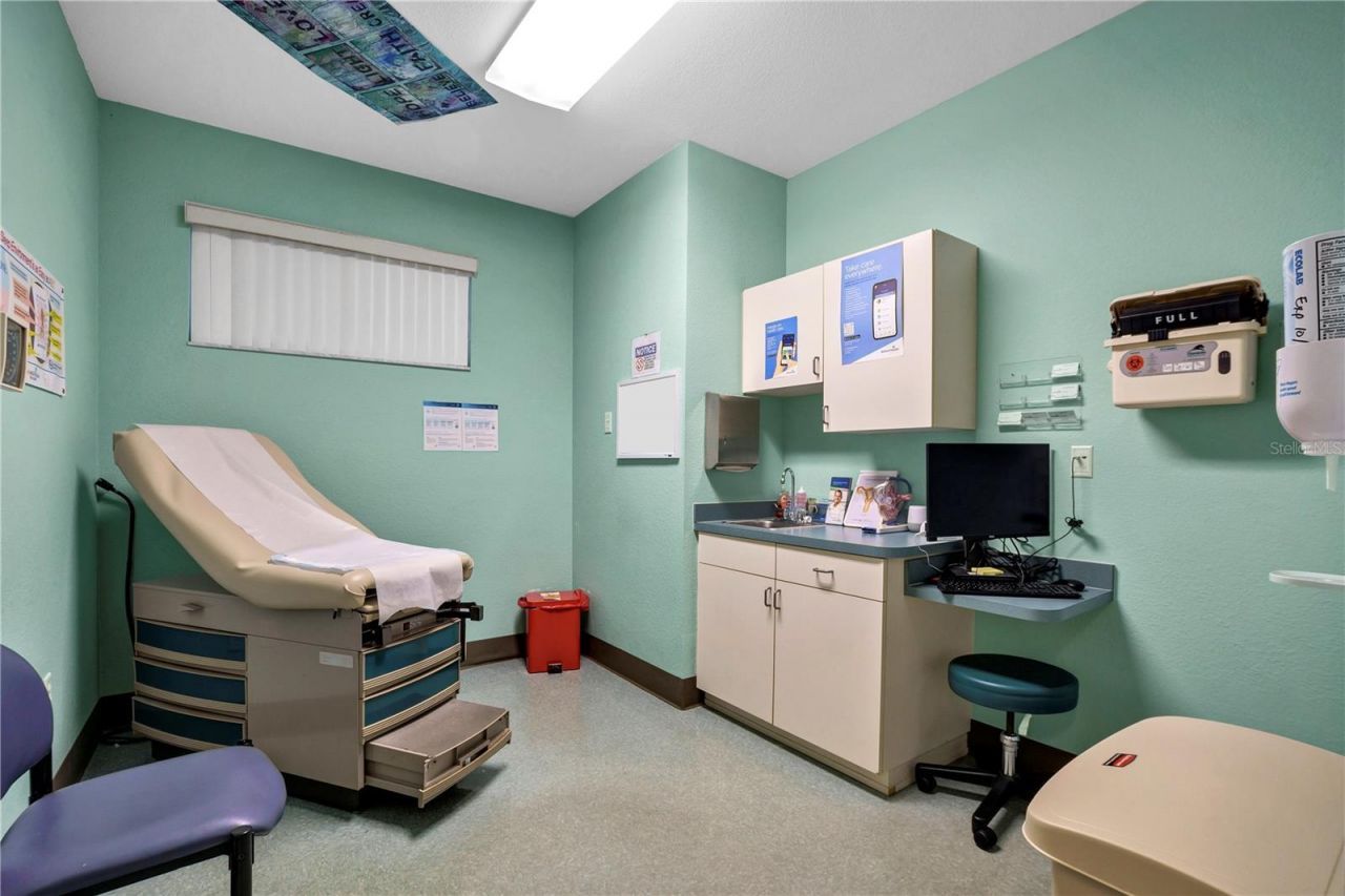 2221 North Boulevard W, Davenport, FL 33837 Photo