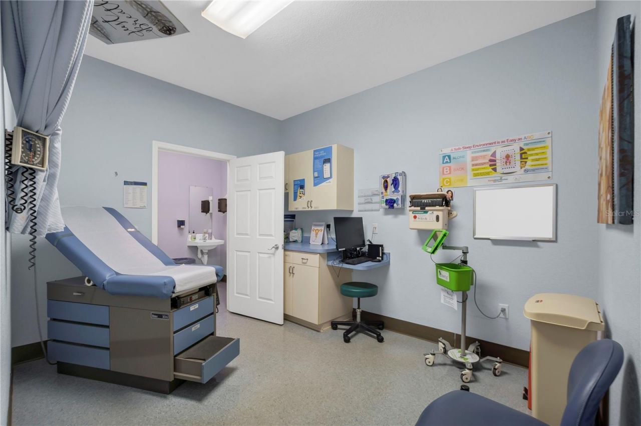 2221 North Boulevard W, Davenport, FL 33837 Photo