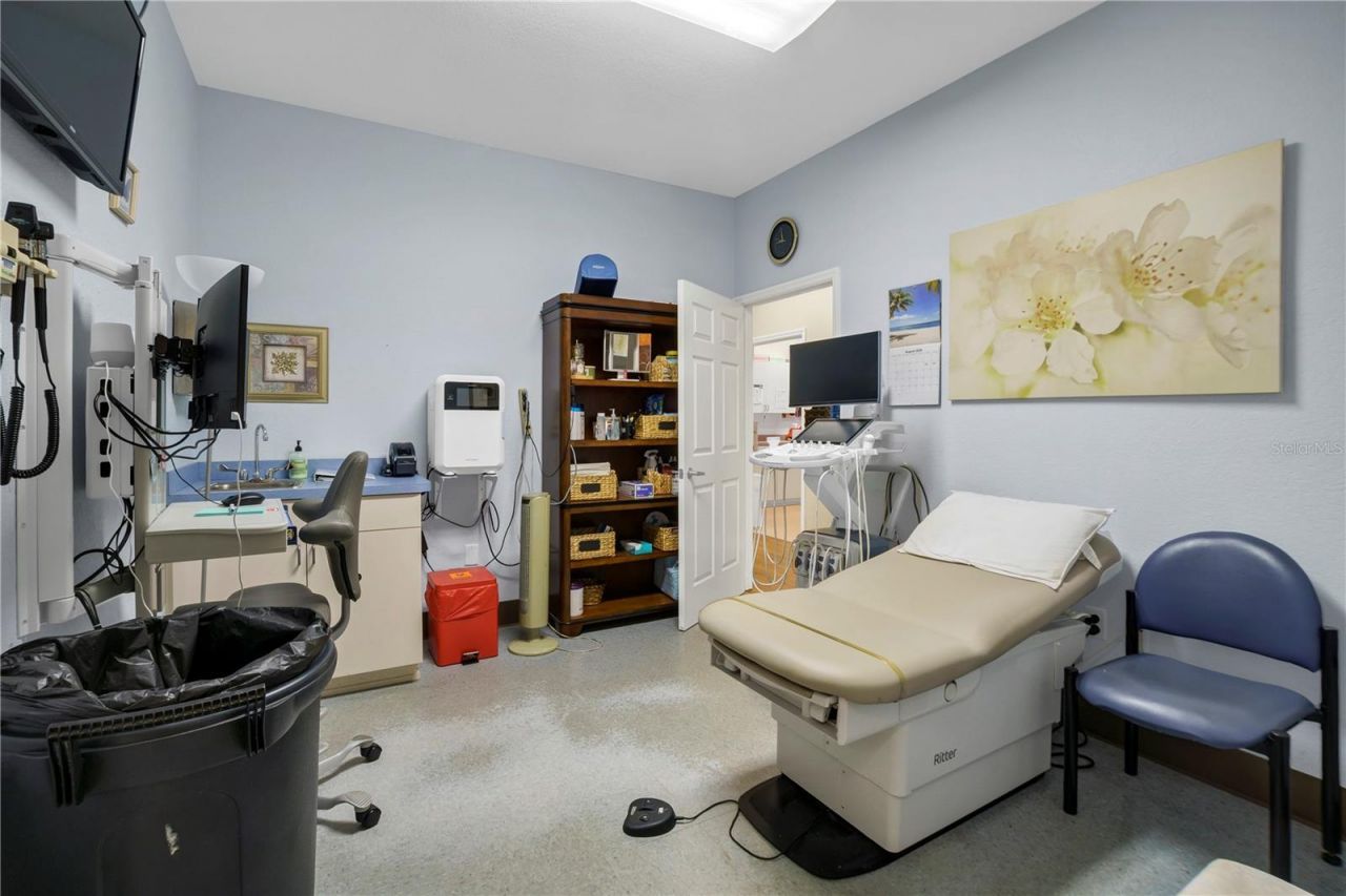 2221 North Boulevard W, Davenport, FL 33837 Photo