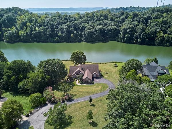4412 Arrowhead Ridge Lane , Augusta, MO 63332