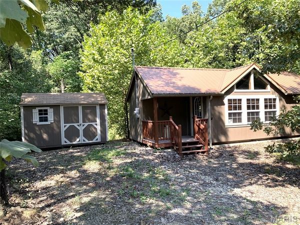 37 Meadow Drive, New Haven, MO 63068