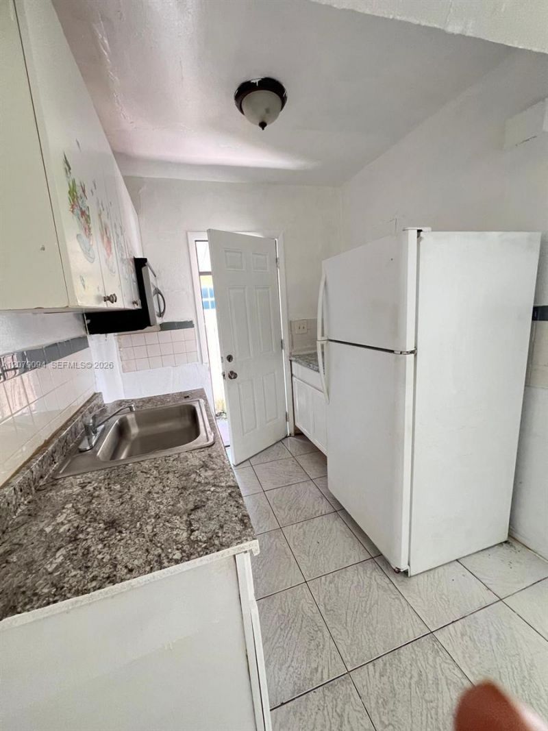 2140 NW 1st Ter , Unit A, Miami, FL 33125 Photo