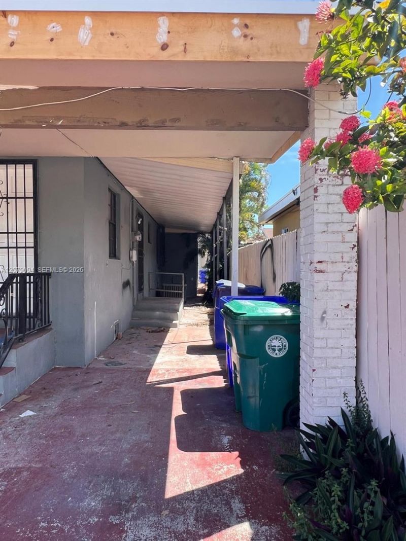 2140 NW 1st Ter , Unit A, Miami, FL 33125 Photo