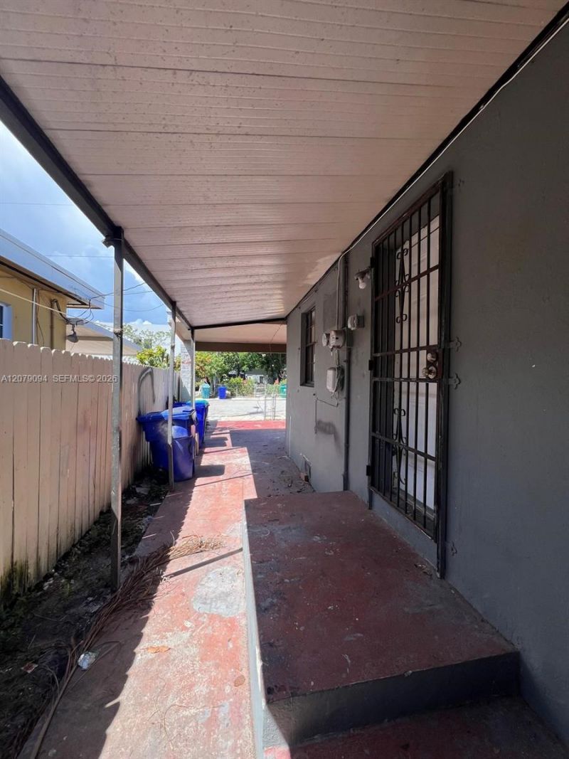 2140 NW 1st Ter , Unit A, Miami, FL 33125 Photo