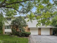 921 Wilmot Road , Deerfield, IL 60015 primary photo