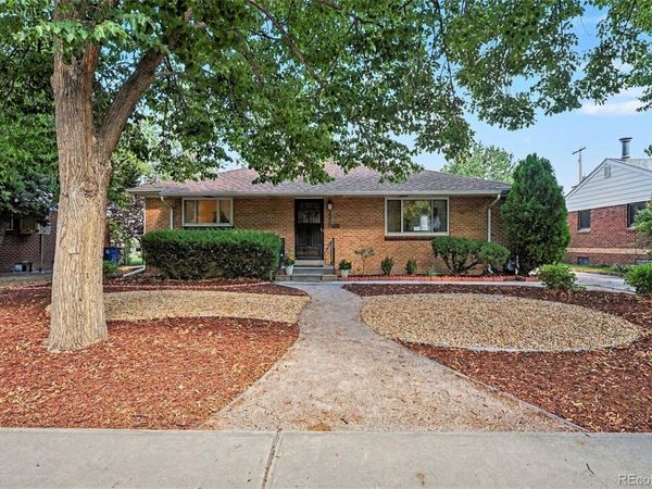 2370 Kingston Street, Aurora, CO 80010
