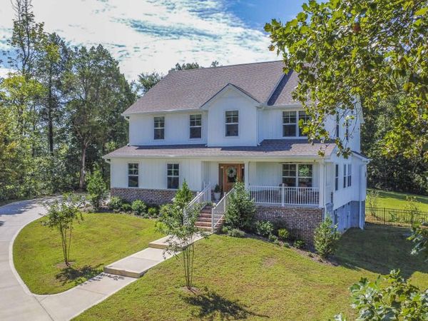 306 Lake Ridge Drive, Loudon, TN 37774