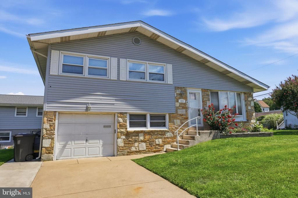 213 HIGHLAND AVENUE, LANGHORNE, PA 19047
