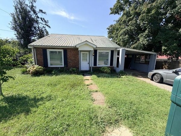 203 W Petty Ln , Winchester, TN 37398