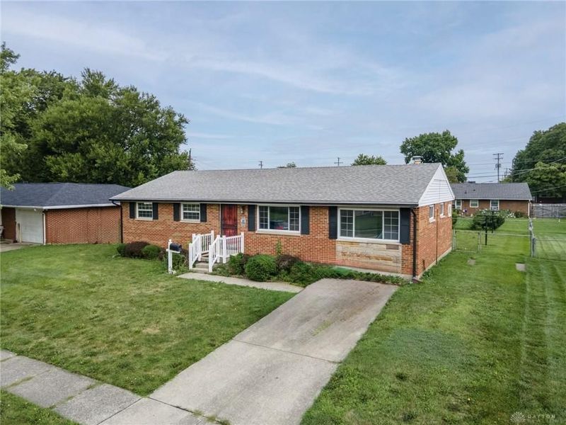 705 Kirkwood Drive, Vandalia, OH 45377 Photo 2