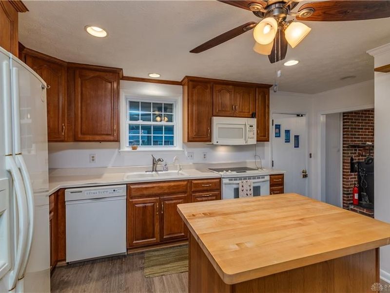 705 Kirkwood Drive, Vandalia, OH 45377 Photo 9