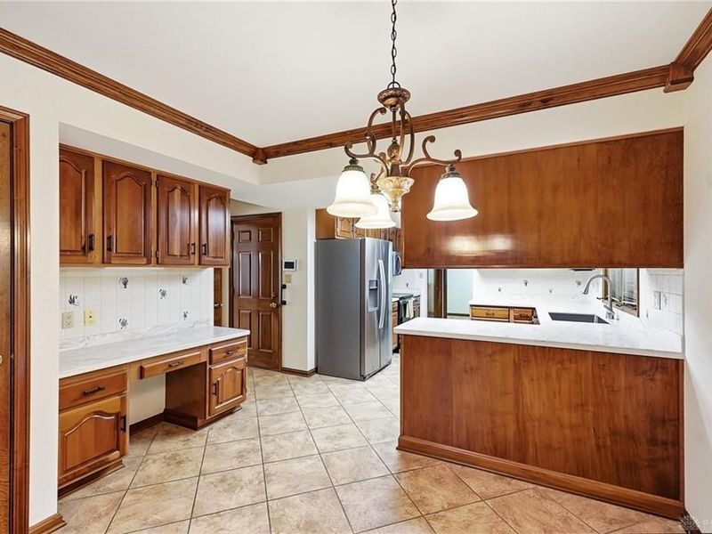 2281 Vienna Parkway, Miami Township, OH 45459 Photo 12