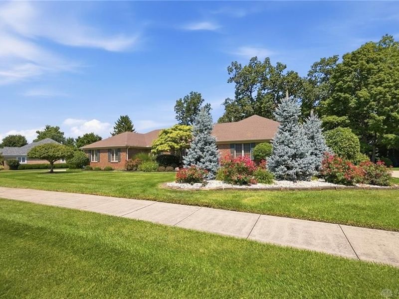2281 Vienna Parkway, Miami Township, OH 45459 Photo 2