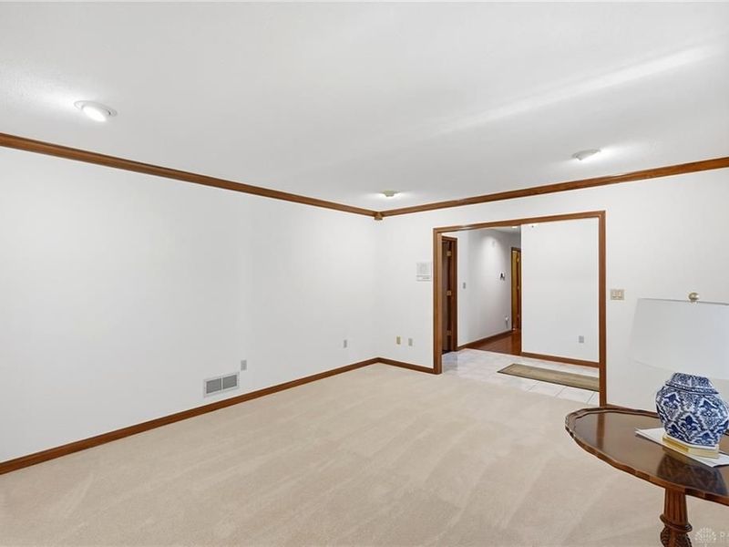 2281 Vienna Parkway, Miami Township, OH 45459 Photo 6