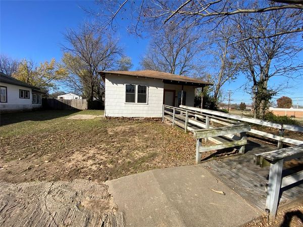 119 S 7th Street, Okemah, OK 74859