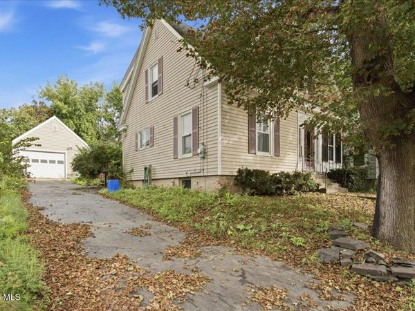 12 Kinloch Avenue, Troy, NY 12180