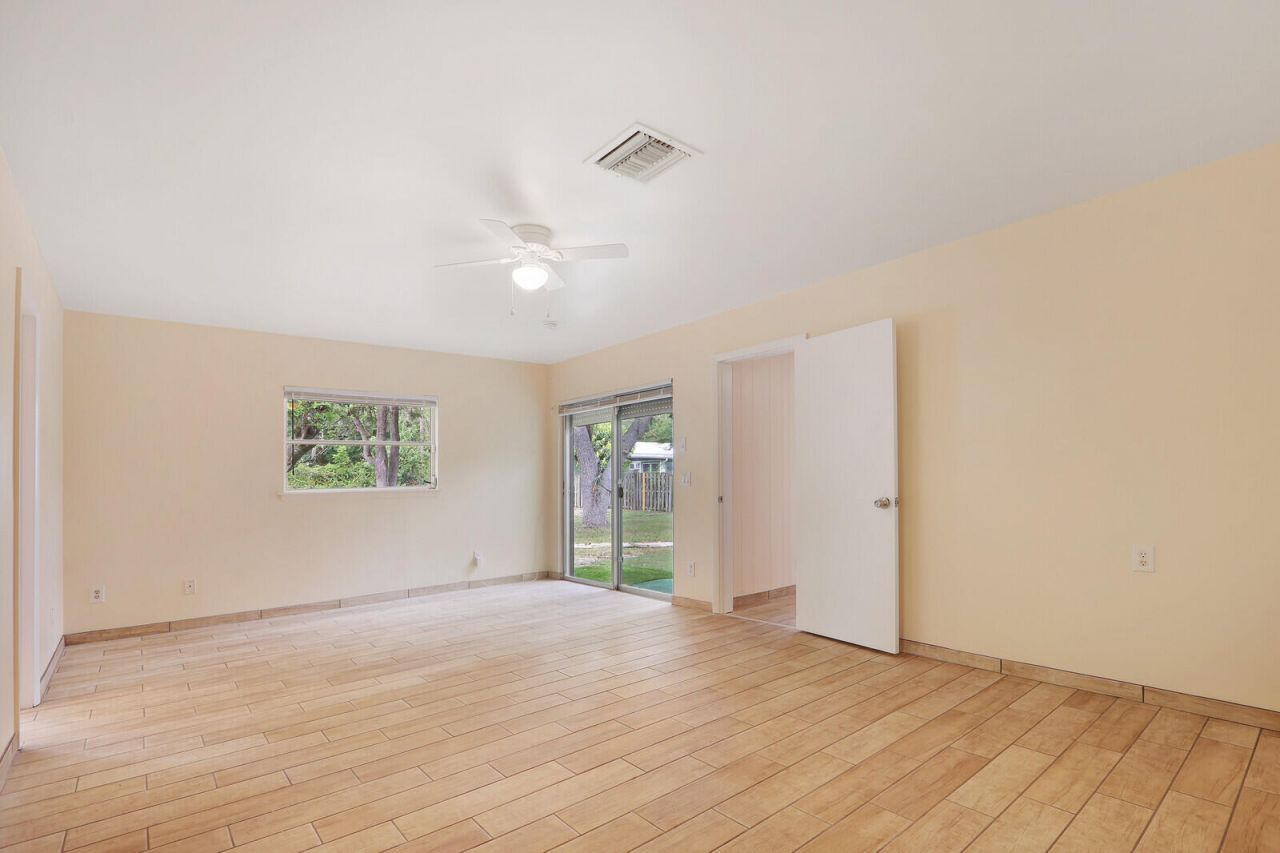 8340 SE Camellia Drive, Hobe Sound, FL 33455 Photo