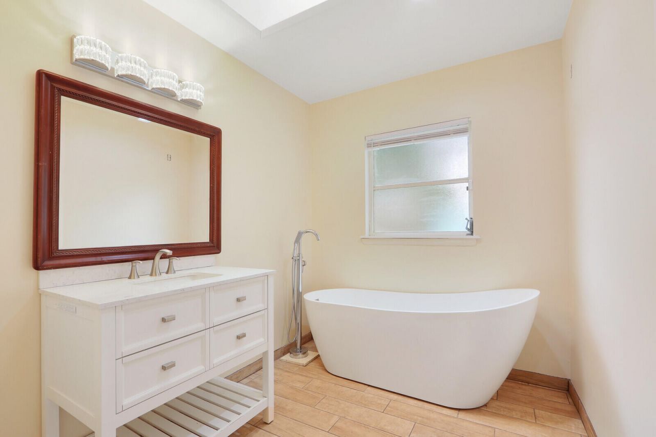8340 SE Camellia Drive, Hobe Sound, FL 33455 Photo