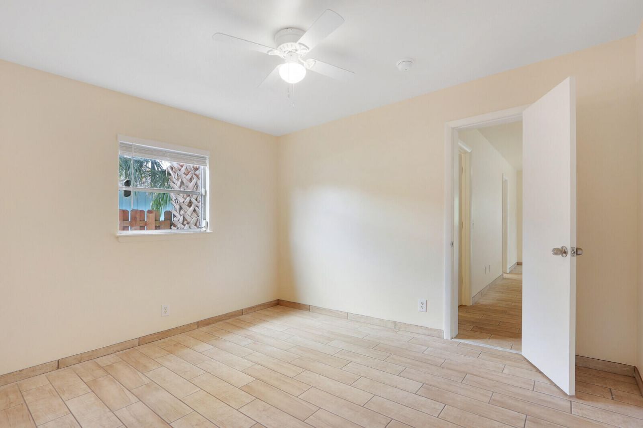 8340 SE Camellia Drive, Hobe Sound, FL 33455 Photo