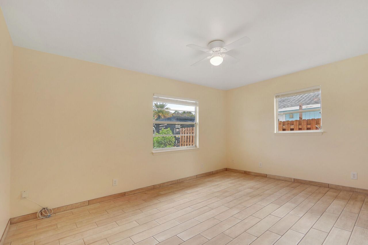 8340 SE Camellia Drive, Hobe Sound, FL 33455 Photo