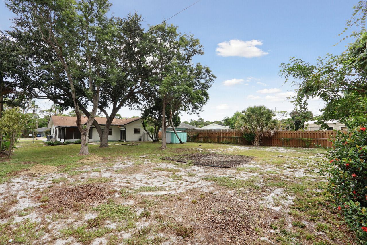 8340 SE Camellia Drive, Hobe Sound, FL 33455 Photo