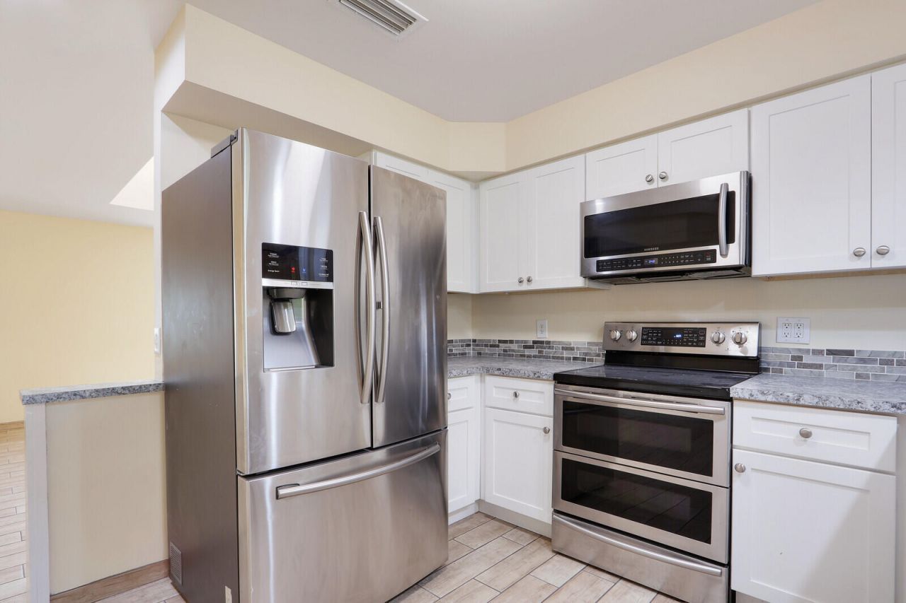 8340 SE Camellia Drive, Hobe Sound, FL 33455 Photo