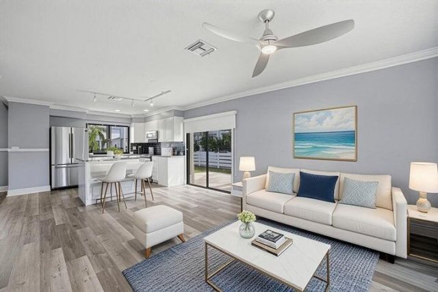 324 W Pine Street, Unit 11, Lantana, FL 33462 Photo