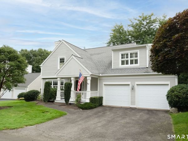 16 Caveson, Unit 16, Middlebury, CT 06762