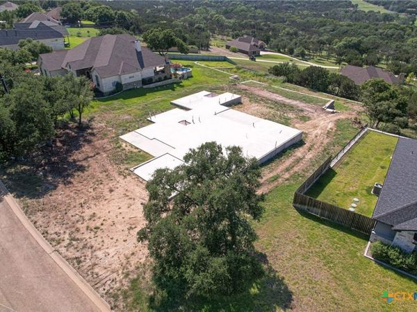 439 Presa Drive , Salado, TX 76571