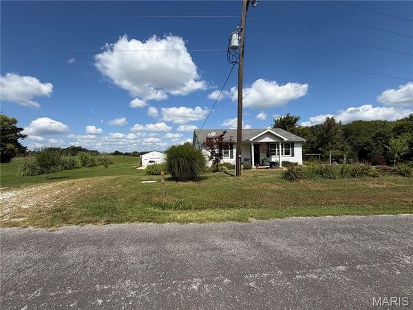 443 Highway Z , Silex, MO 63377