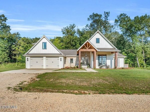 33 Harmony Loop, Starkville, MS 39759
