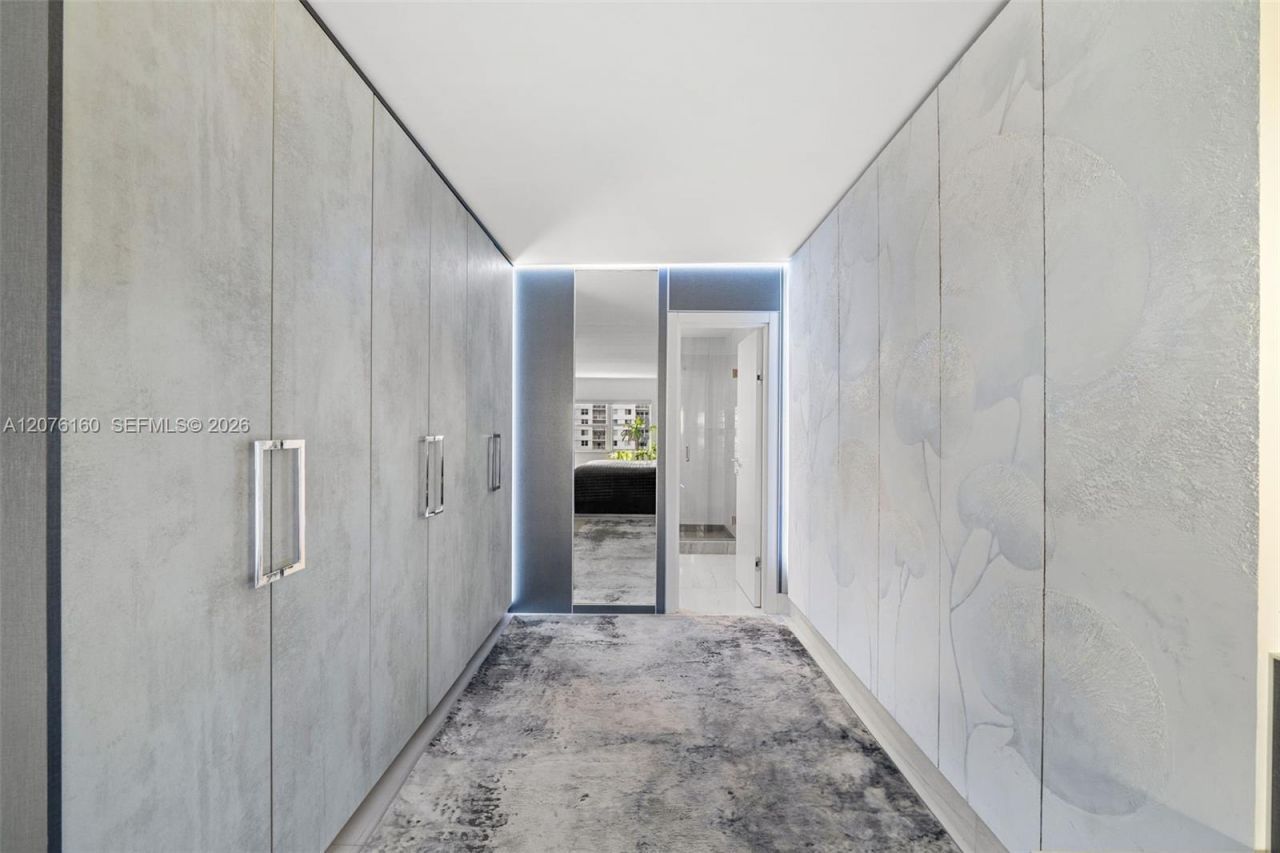 400 Kings Point Dr , Unit 822-23, Sunny Isles Beach, FL 33160 Photo
