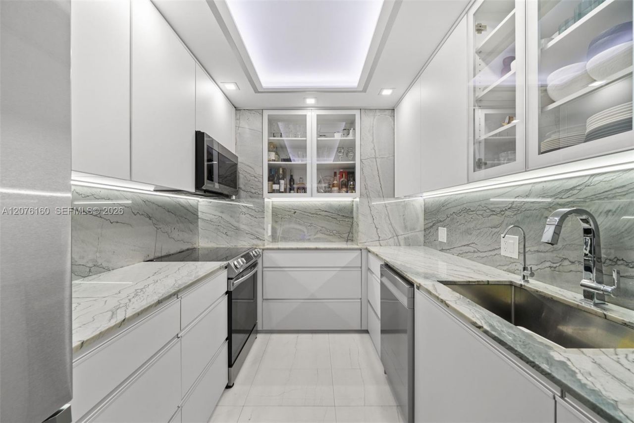 400 Kings Point Dr , Unit 822-23, Sunny Isles Beach, FL 33160 Photo