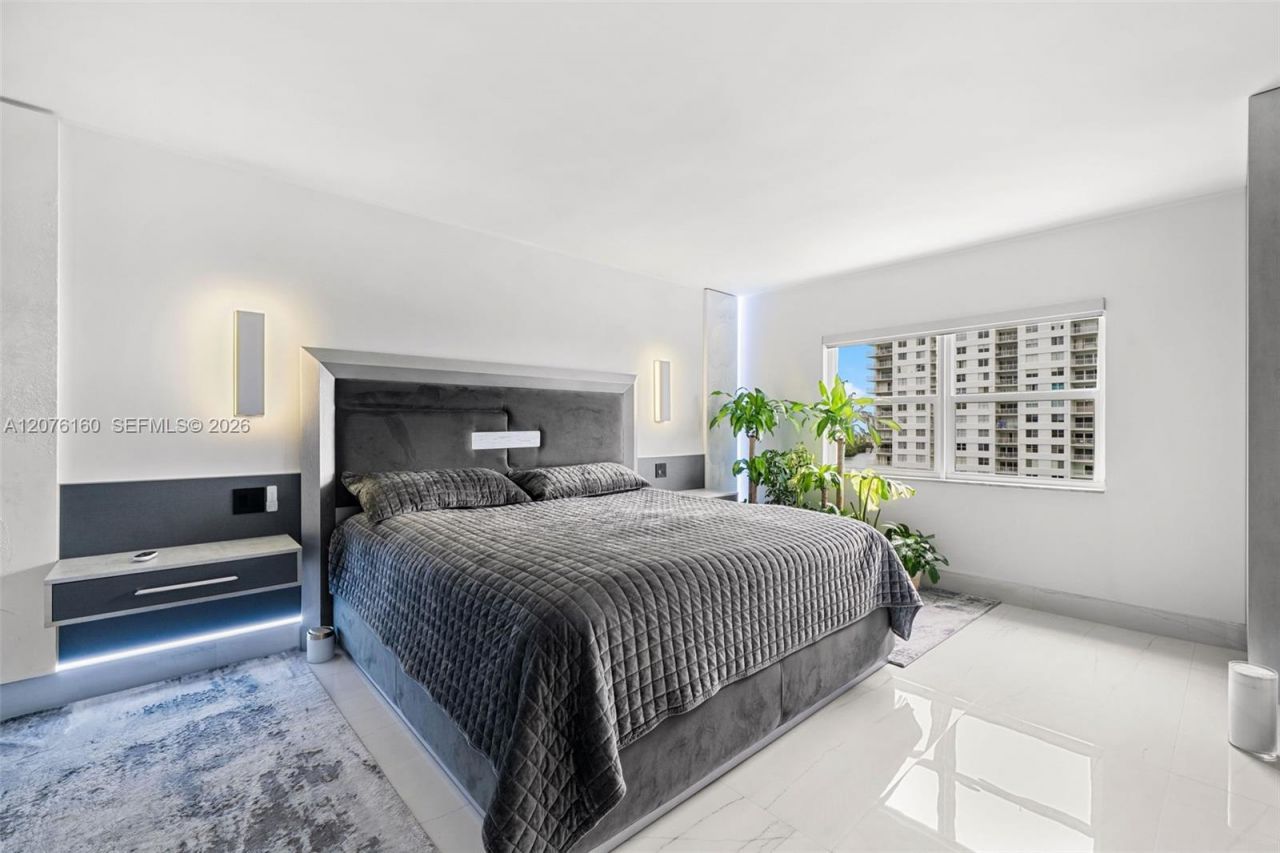 400 Kings Point Dr , Unit 822-23, Sunny Isles Beach, FL 33160 Photo