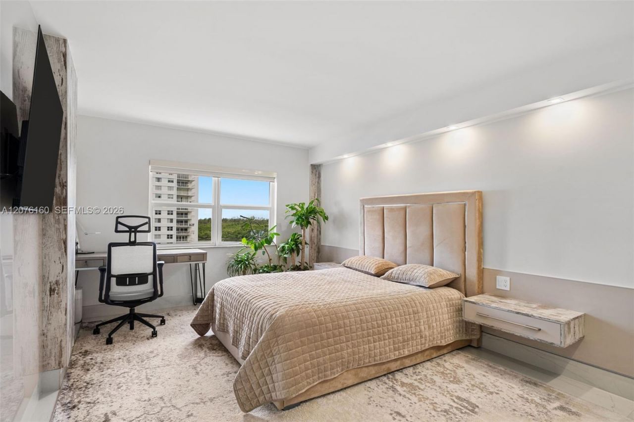 400 Kings Point Dr , Unit 822-23, Sunny Isles Beach, FL 33160 Photo